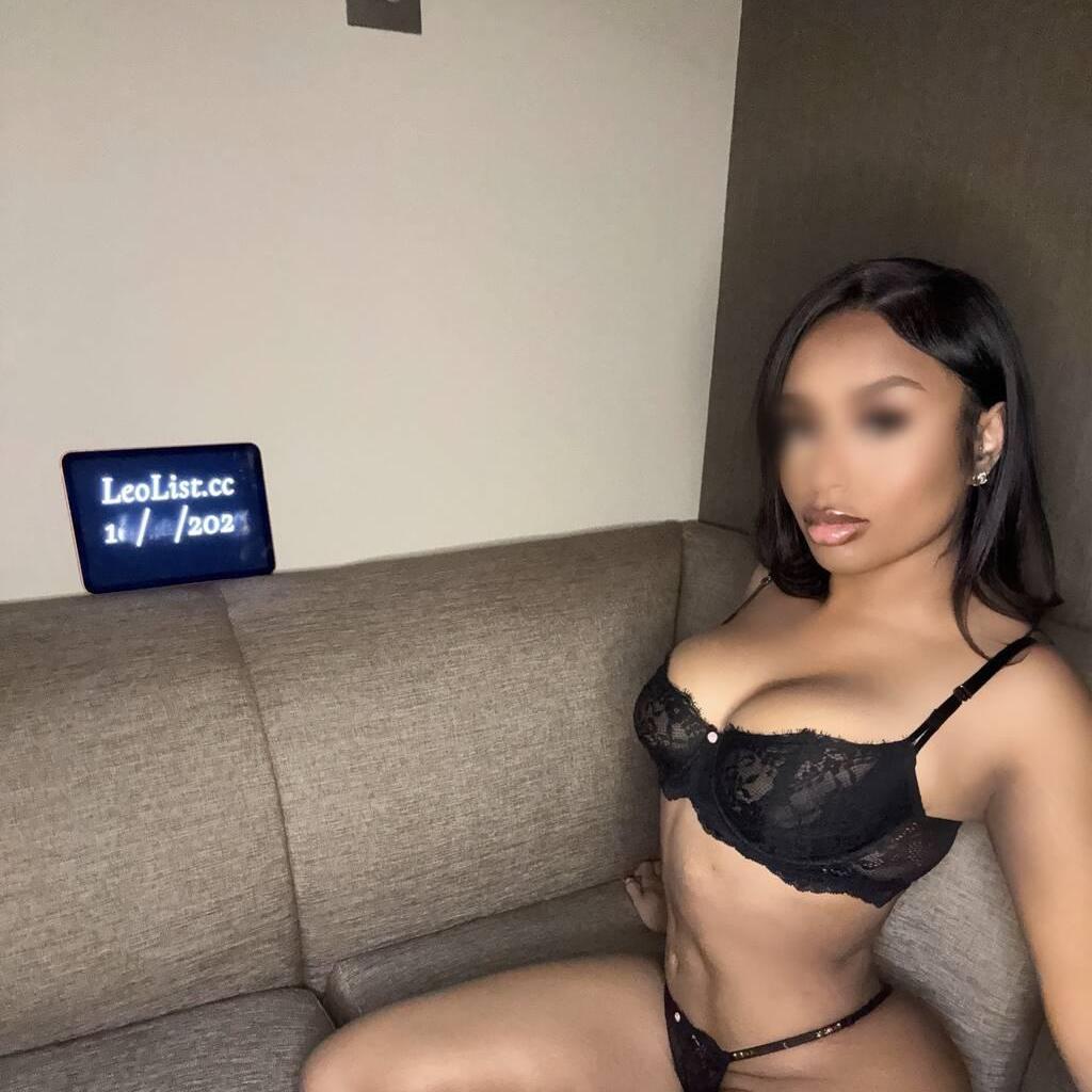
                        Rayna
                     is Female Escorts. | Kitchener | Ontario | Canada | canadatopescorts.com 