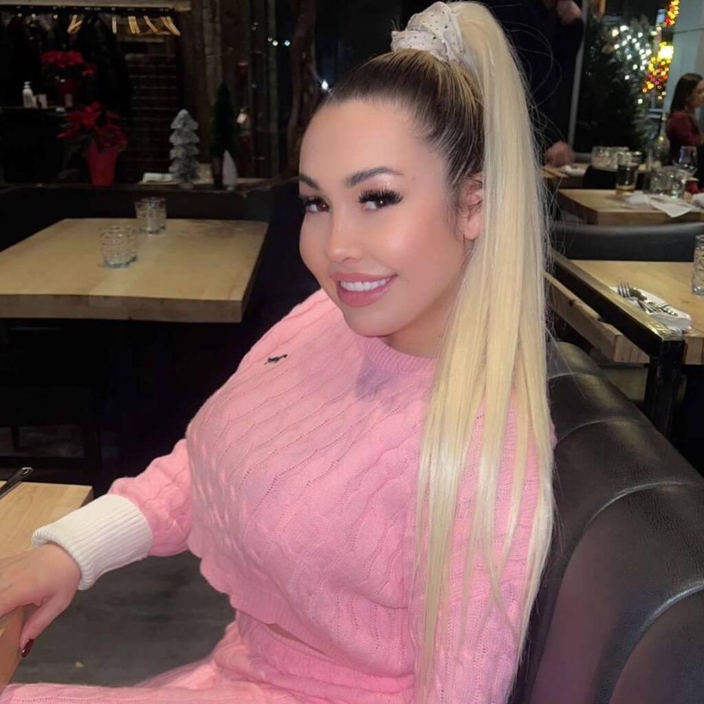 
                        Sabrina
                     is Female Escorts. | Quebec City | Quebec | Canada | canadatopescorts.com 