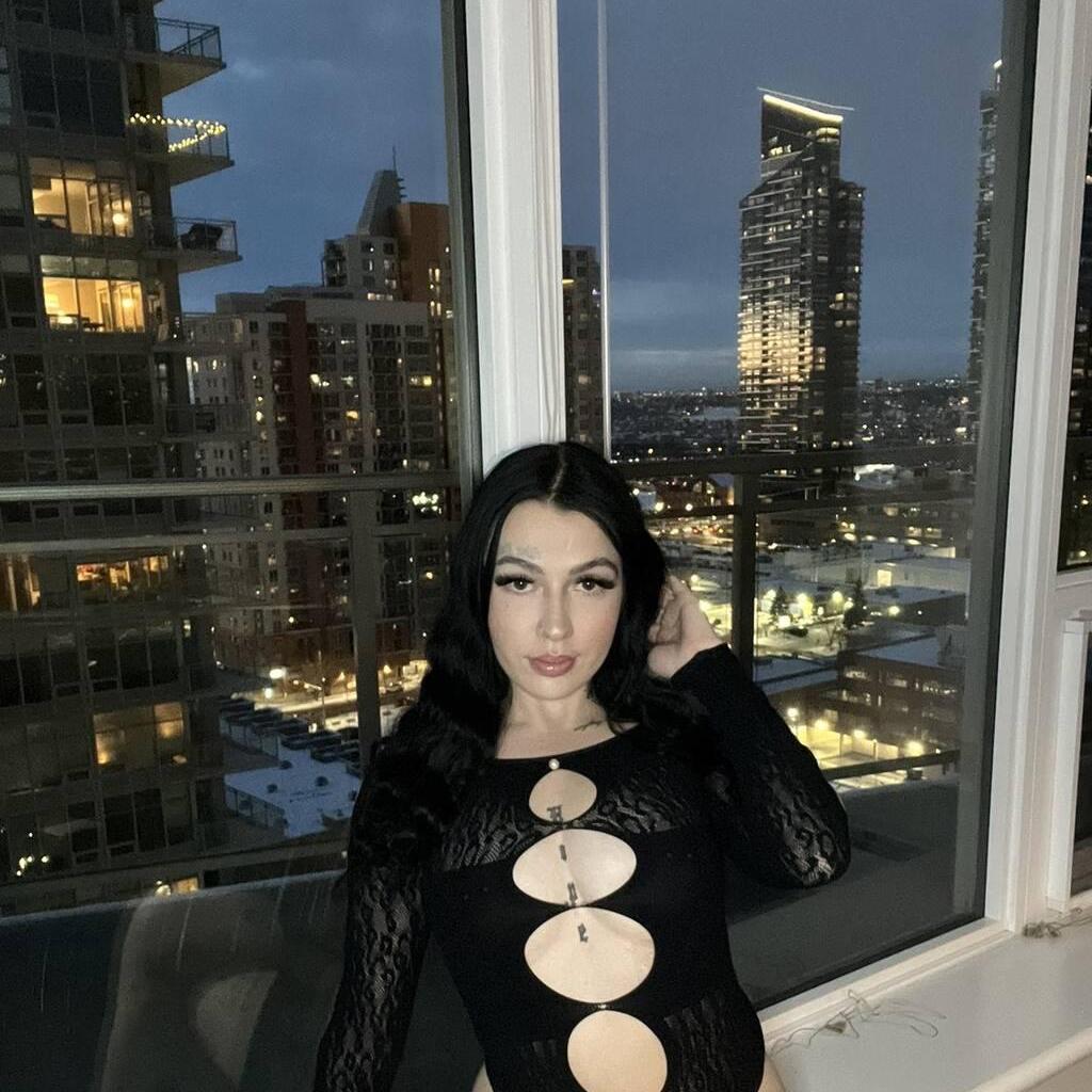 
                        Emma
                     is Female Escorts. | Calgary | Alberta | Canada | canadatopescorts.com 