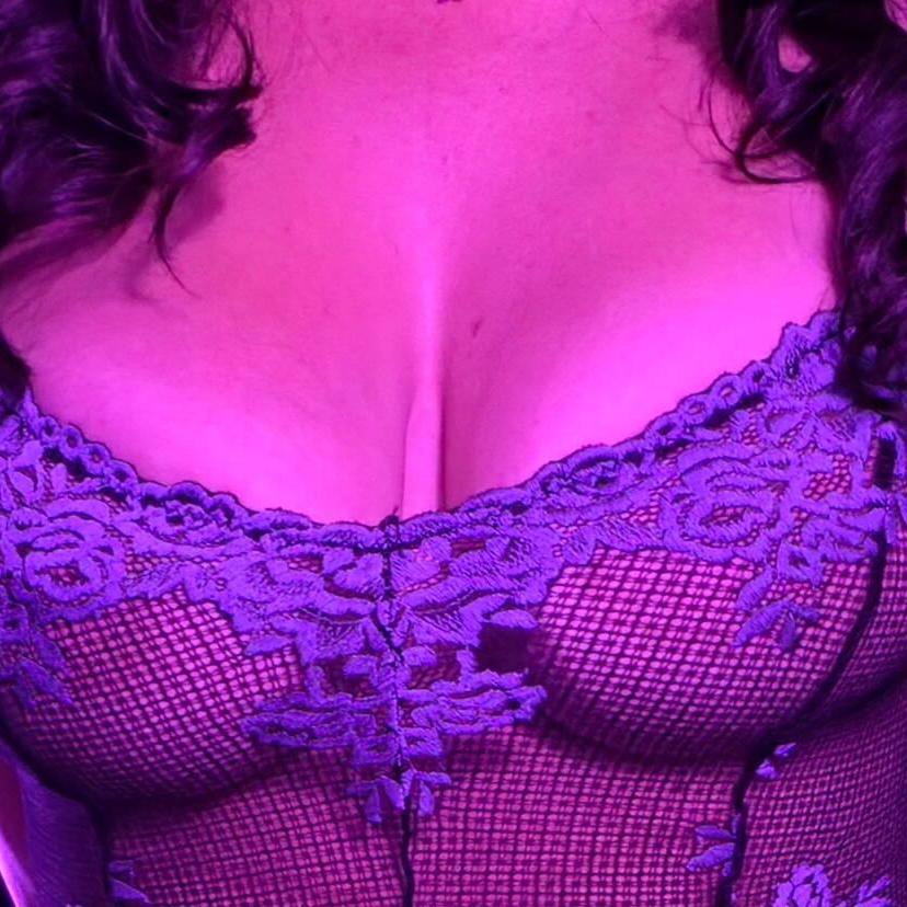 
                        Douce Alice
                     is Female Escorts. | Montreal | Quebec | Canada | canadatopescorts.com 