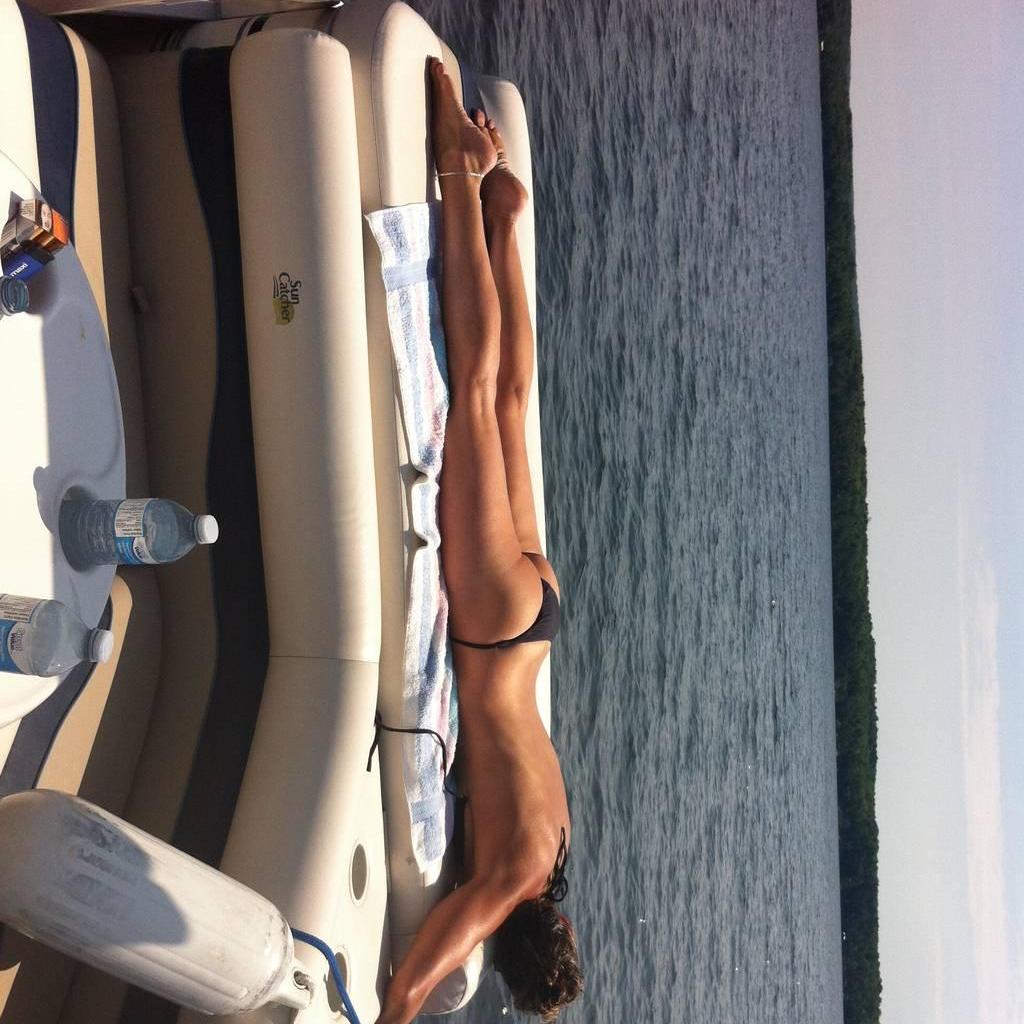 
                        Bella
                     is Female Escorts. | Kingston | Ontario | Canada | canadatopescorts.com 