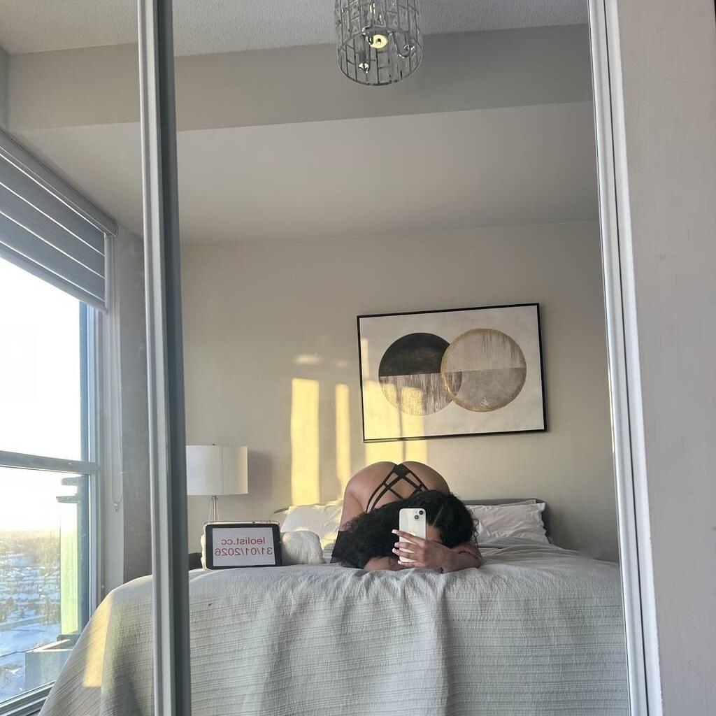 
                        Isabella
                     is Female Escorts. | Saskatoon | Saskatchewan | Canada | canadatopescorts.com 