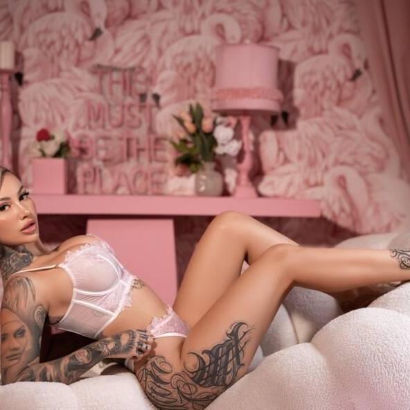 
                        Loloduch
                     is Female Escorts. | Montreal | Quebec | Canada | canadatopescorts.com 