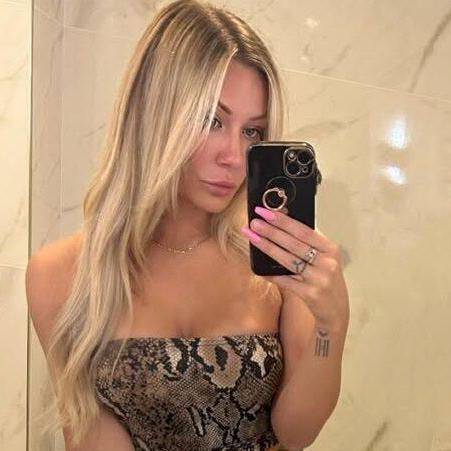 
                        Vicky
                     is Female Escorts. | Moncton | New Brunswick | Canada | canadatopescorts.com 