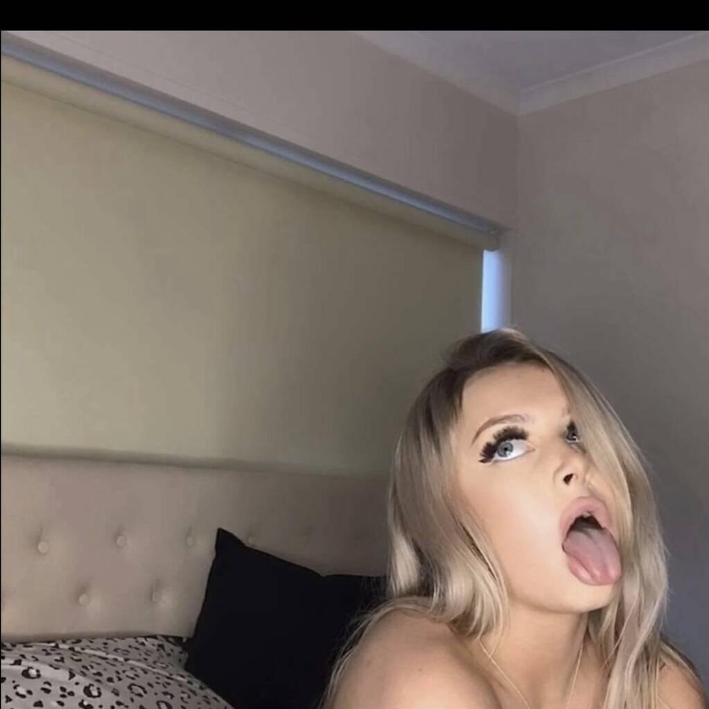 
                        Mariahh
                     is Female Escorts. | Thunder Bay | Ontario | Canada | canadatopescorts.com 