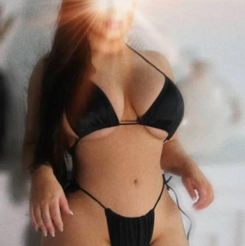 
                        Jenna
                     is Female Escorts. | Calgary | Alberta | Canada | canadatopescorts.com 