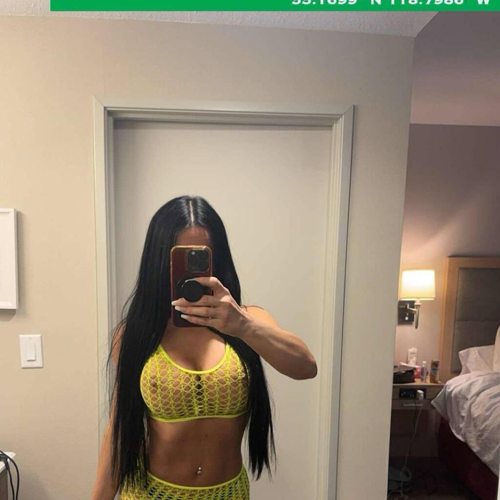 
                        French Bombshell Keissy
                     is Female Escorts. | Edmonton | Alberta | Canada | canadatopescorts.com 