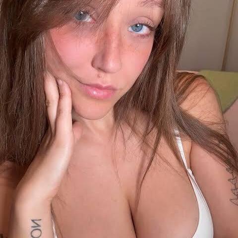 
                        Bella
                     is Female Escorts. | Fredericton | New Brunswick | Canada | canadatopescorts.com 
