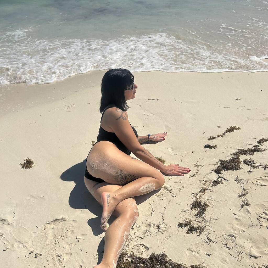 
                        Alicia
                     is Female Escorts. | Montreal | Quebec | Canada | canadatopescorts.com 