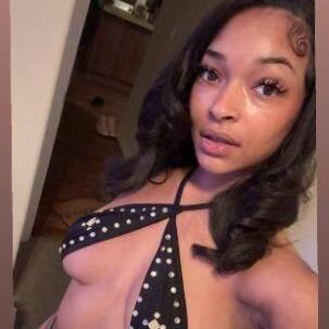 
                        Naomie
                     is Female Escorts. | belleville | Ontario | Canada | canadatopescorts.com 
