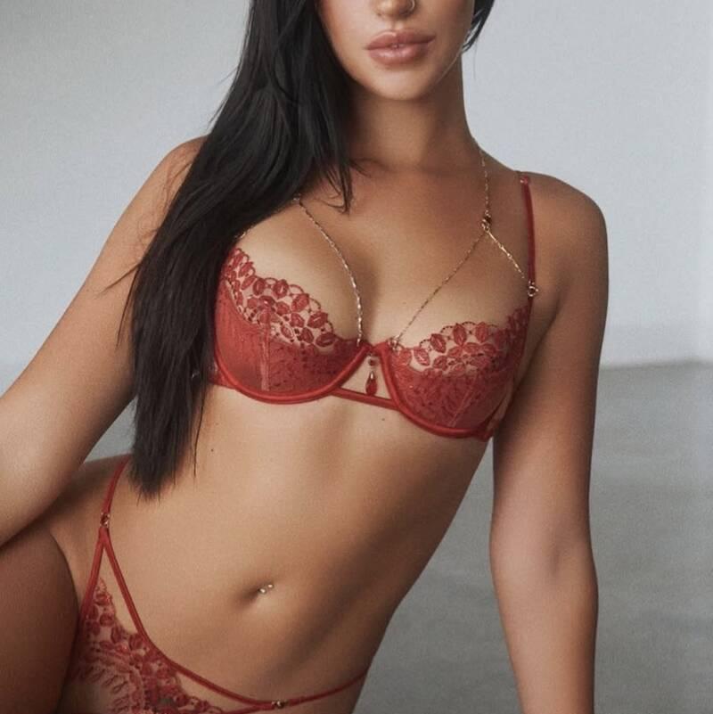 
                        Anna
                     is Female Escorts. | Sherbrooke | Quebec | Canada | canadatopescorts.com 