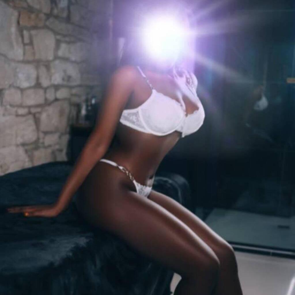 
                        Rose
                     is Female Escorts. | Sherbrooke | Quebec | Canada | canadatopescorts.com 