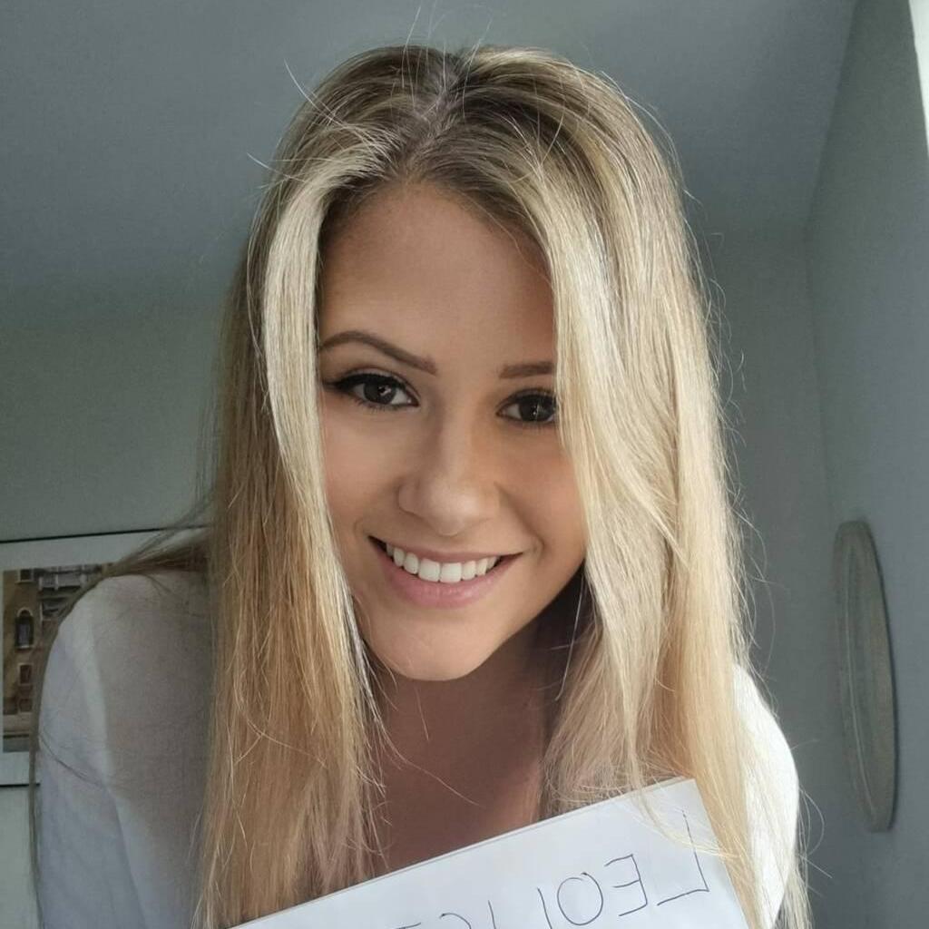 
                        Natalie
                     is Female Escorts. | Toronto | Ontario | Canada | canadatopescorts.com 
