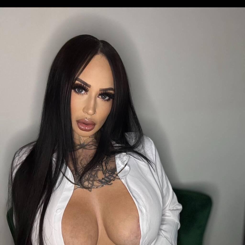 
                        mia
                     is Female Escorts. | Sherbrooke | Quebec | Canada | canadatopescorts.com 