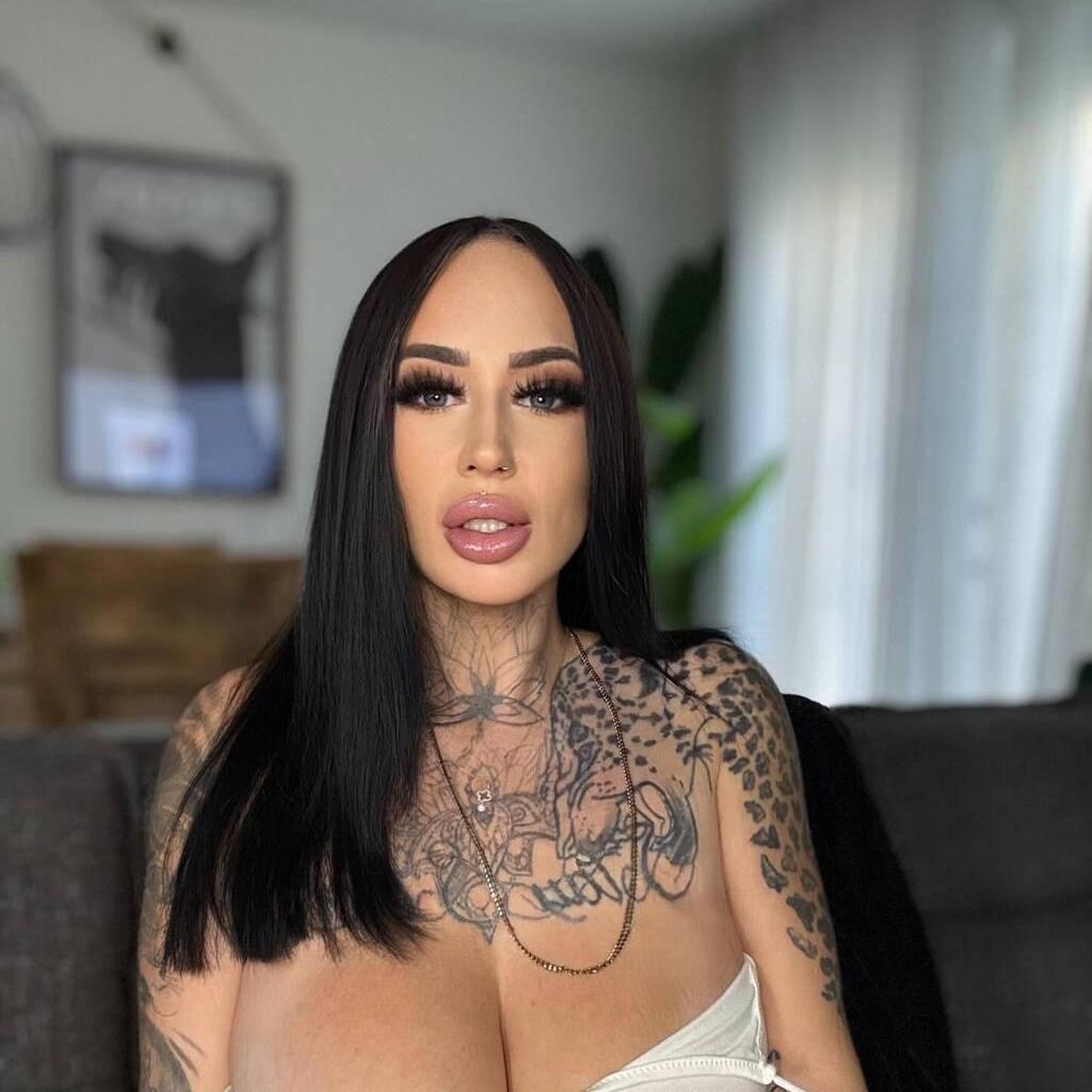 
                        mia
                     is Female Escorts. | Sherbrooke | Quebec | Canada | canadatopescorts.com 