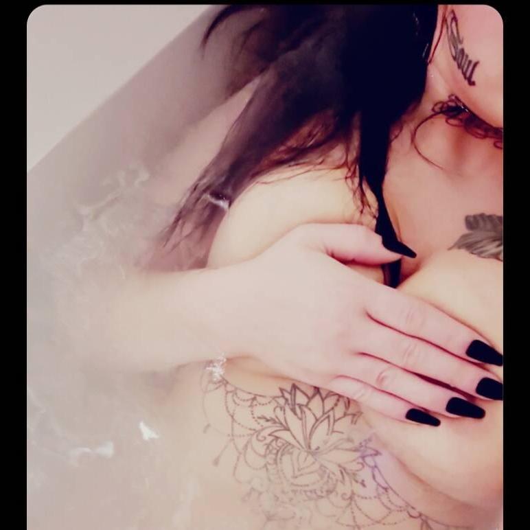 
                        SARAA
                     is Female Escorts. | Toronto | Ontario | Canada | canadatopescorts.com 