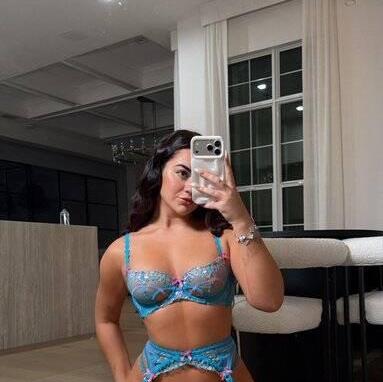 
                        Luna
                     is Female Escorts. | Barrie | Ontario | Canada | canadatopescorts.com 