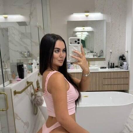 
                        Luna
                     is Female Escorts. | Barrie | Ontario | Canada | canadatopescorts.com 