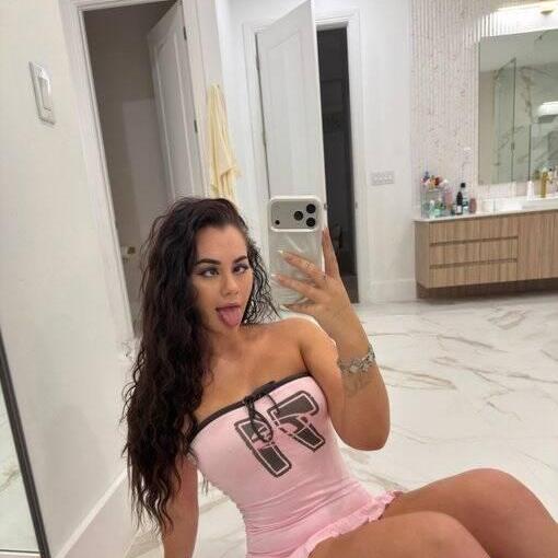 
                        Luna
                     is Female Escorts. | Barrie | Ontario | Canada | canadatopescorts.com 