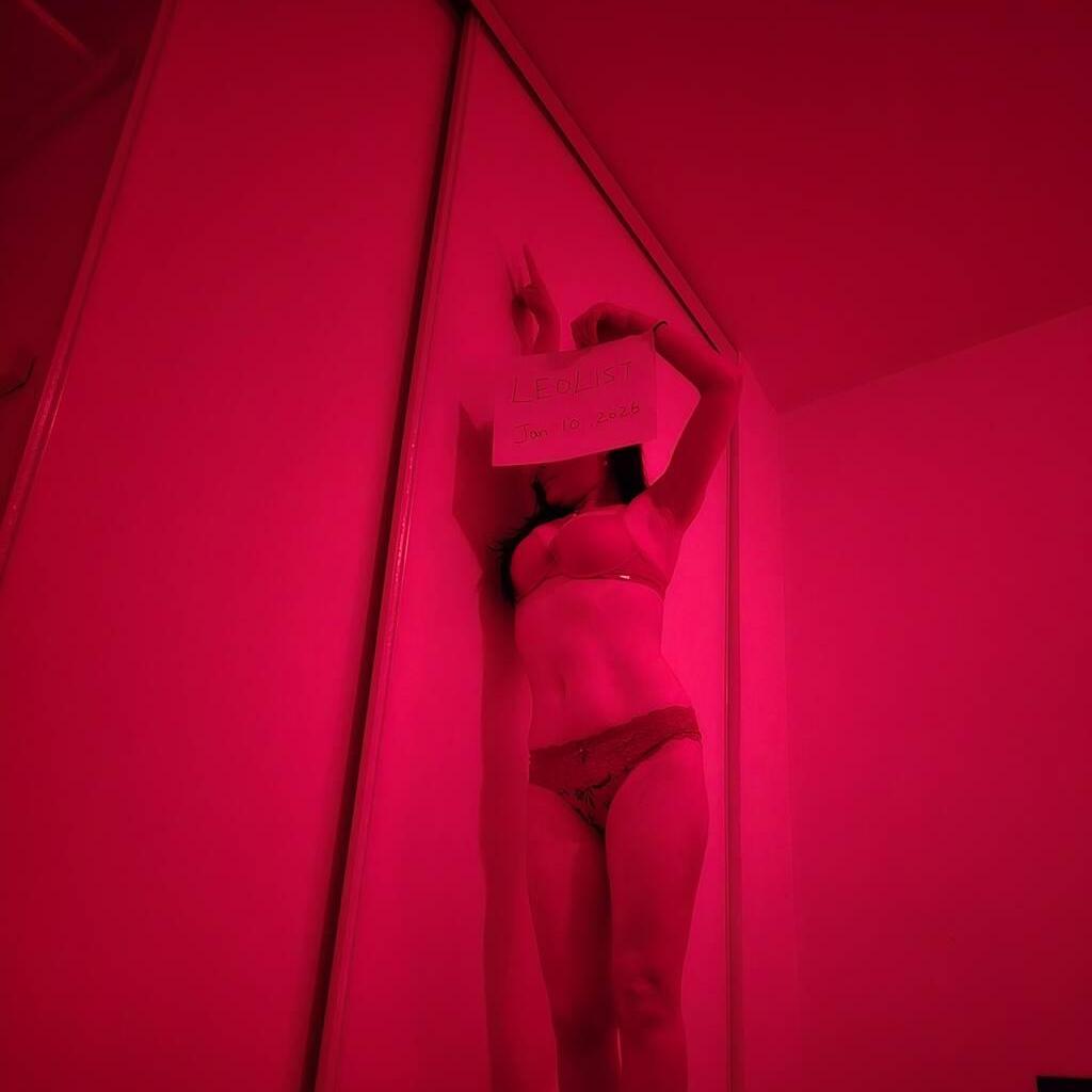 
                        Ellen
                     is Female Escorts. | Toronto | Ontario | Canada | canadatopescorts.com 