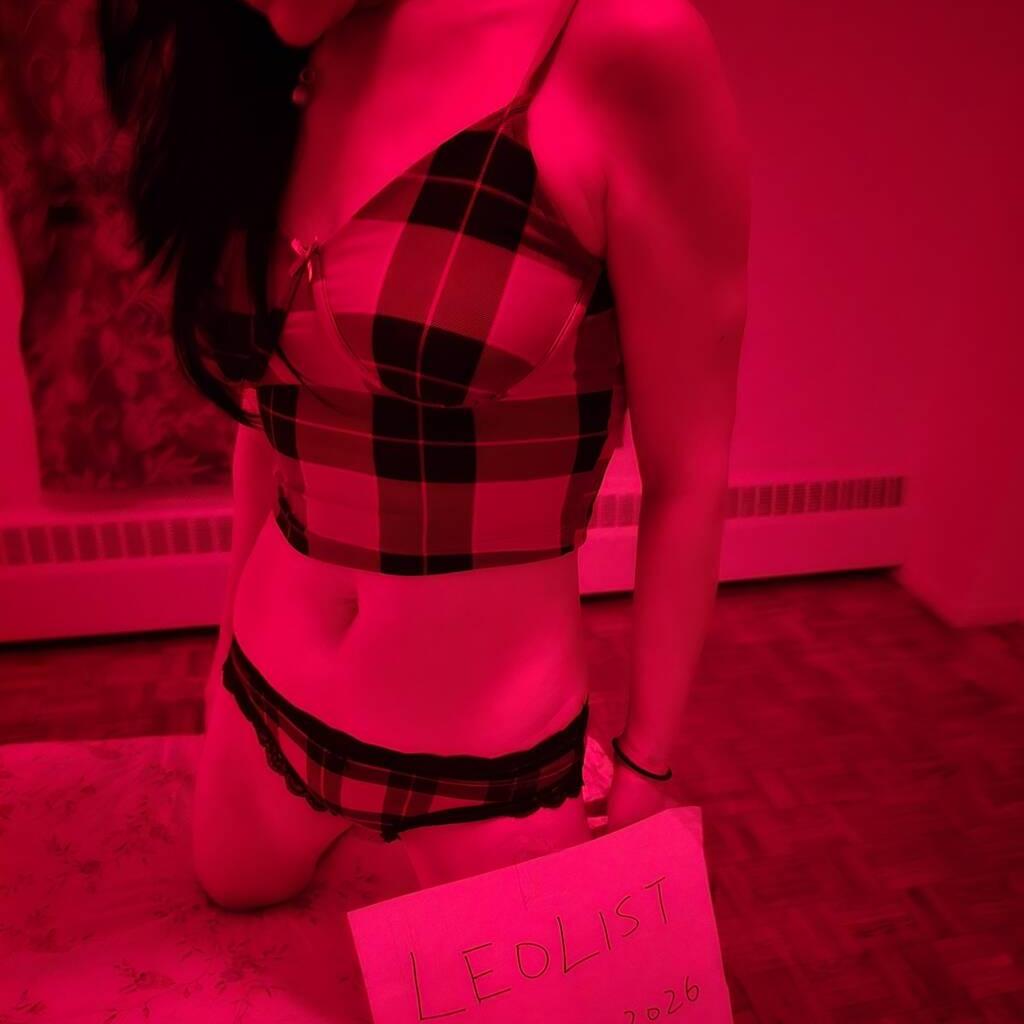 
                        Ellen
                     is Female Escorts. | Toronto | Ontario | Canada | canadatopescorts.com 