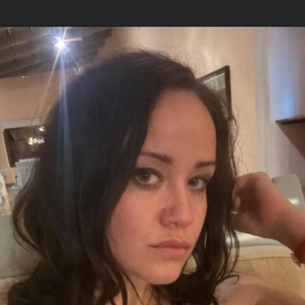 
                        Athena
                     is Female Escorts. | Edmonton | Alberta | Canada | canadatopescorts.com 