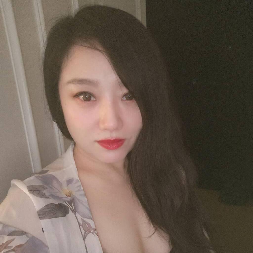 
                        Candy
                     is Female Escorts. | Calgary | Alberta | Canada | canadatopescorts.com 