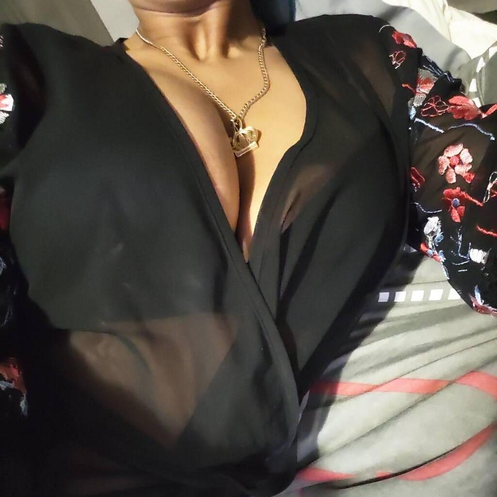 
                        Mimi
                     is Female Escorts. | Montreal | Quebec | Canada | canadatopescorts.com 