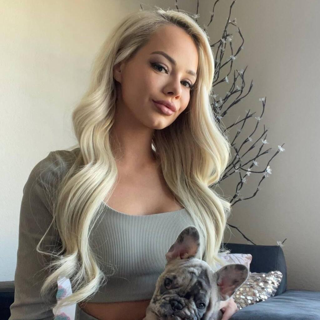 
                        Roseanne780-666-9135
                     is Female Escorts. | Kamloops | British Columbia | Canada | canadatopescorts.com 