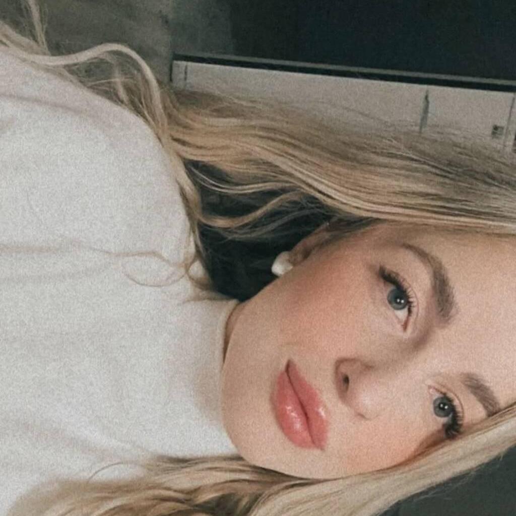 
                        biancascort
                     is Female Escorts. | Yellowknife | Northwest Territories | Canada | canadatopescorts.com 