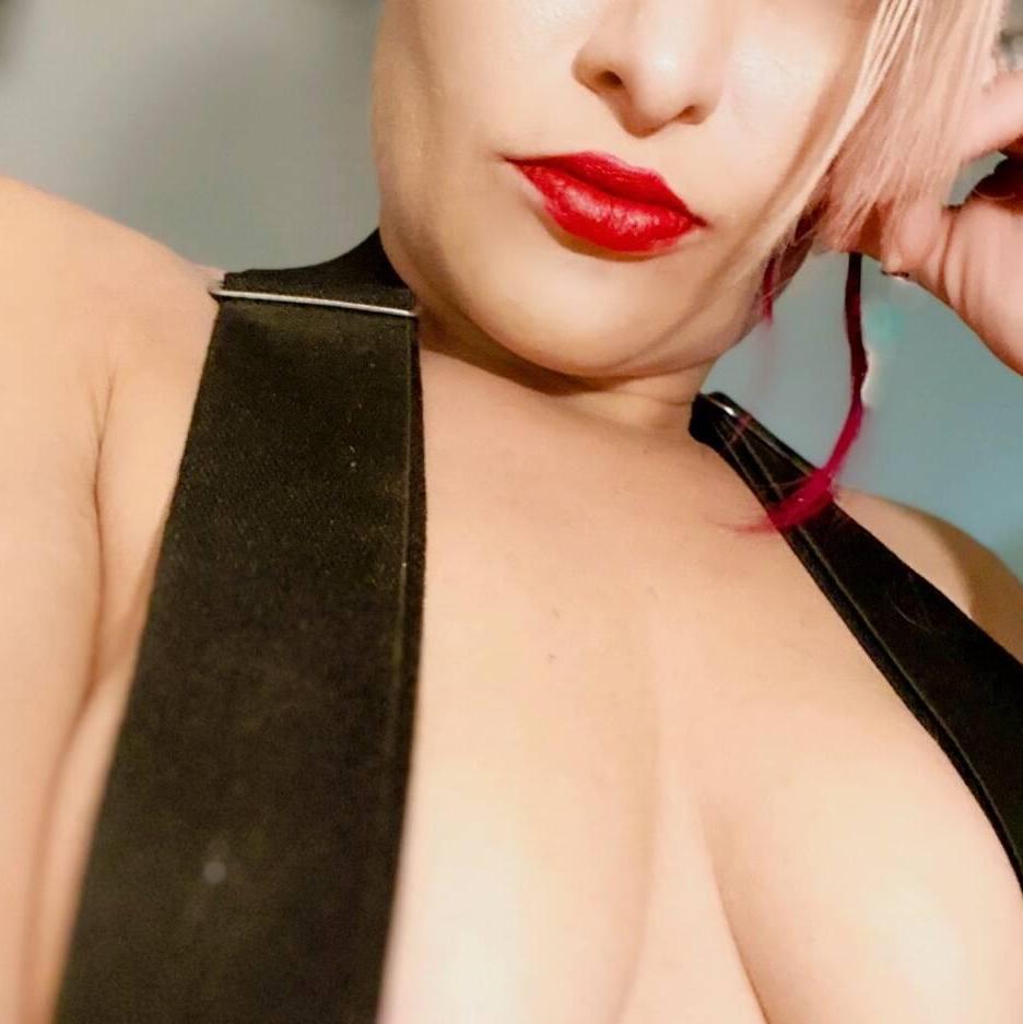 
                        Sky
                     is Female Escorts. | Fredericton | New Brunswick | Canada | canadatopescorts.com 