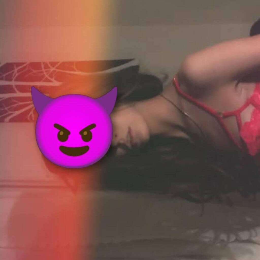 
                        Amber
                     is Female Escorts. | Thunder Bay | Ontario | Canada | canadatopescorts.com 