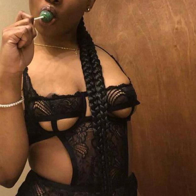 
                        Layla
                     is Female Escorts. | belleville | Ontario | Canada | canadatopescorts.com 