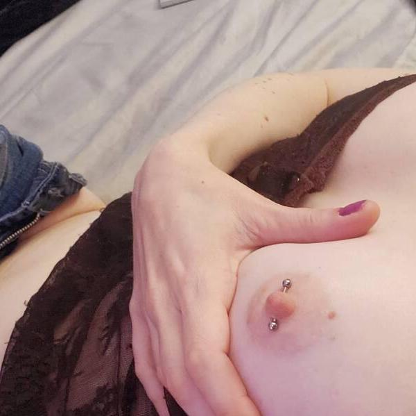 
                        Vicky
                     is Female Escorts. | Niagara | Ontario | Canada | canadatopescorts.com 