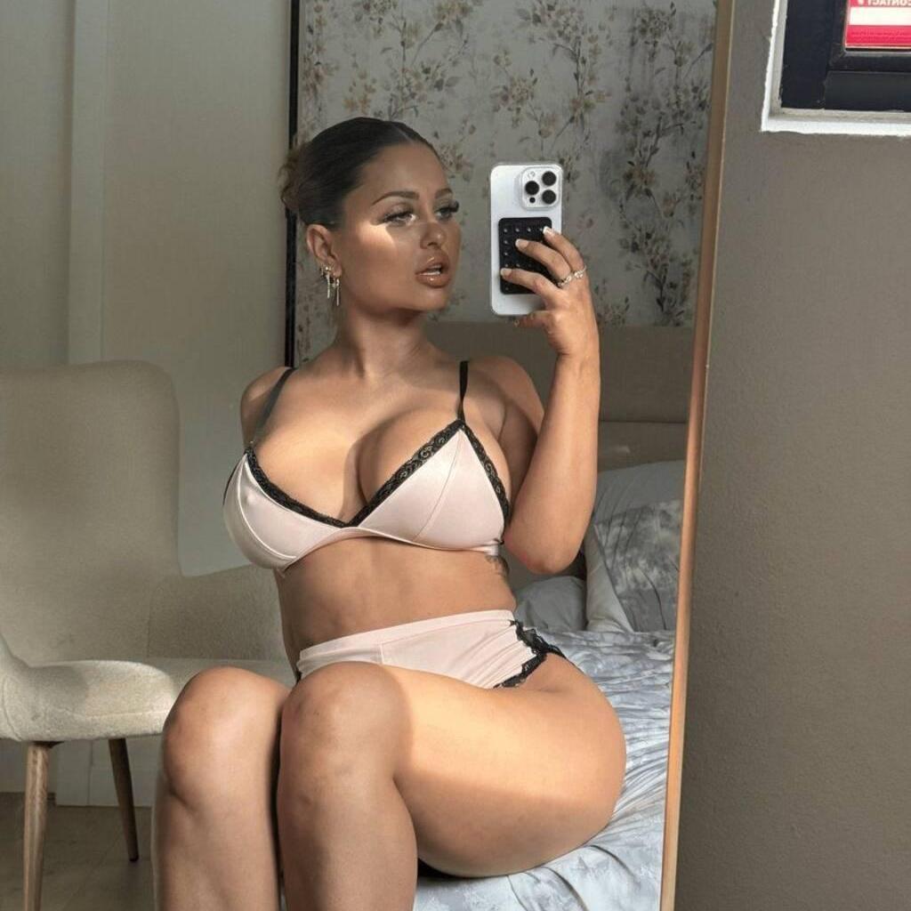 
                        Vicky
                     is Female Escorts. | Prince Albert | Saskatchewan | Canada | canadatopescorts.com 