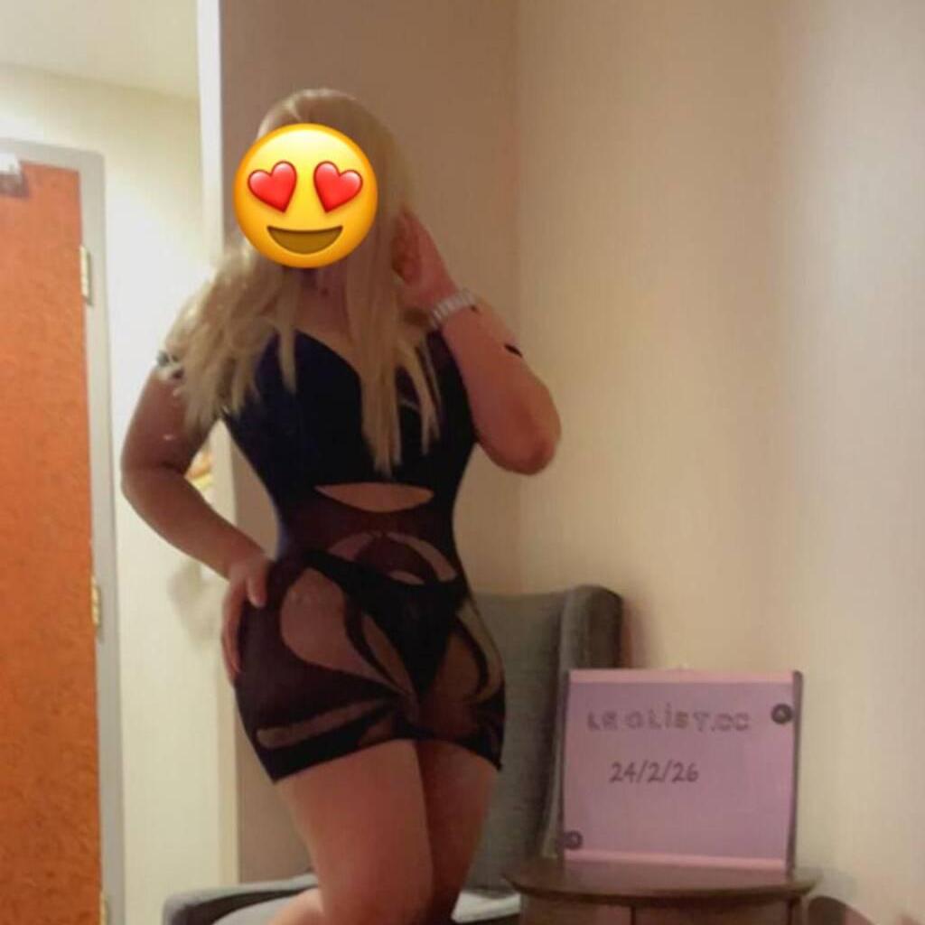 
                        Julia
                     is Female Escorts. | Barrie | Ontario | Canada | canadatopescorts.com 