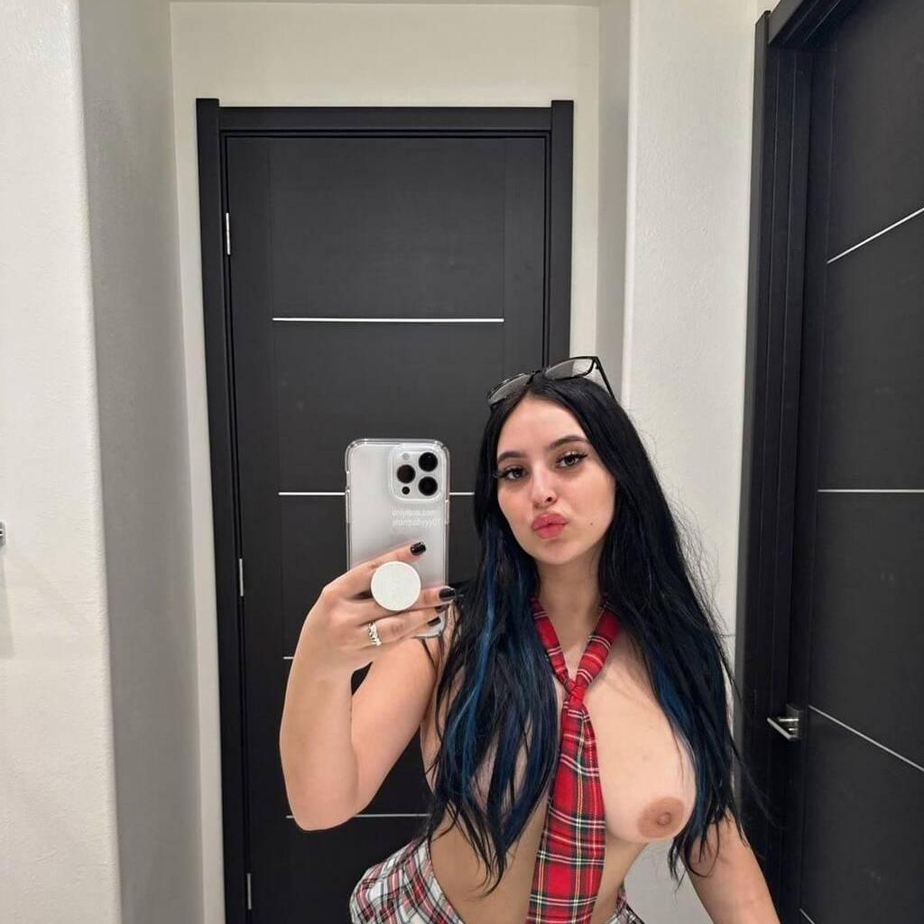 
                        Luisa
                     is Female Escorts. | windsor | Ontario | Canada | canadatopescorts.com 