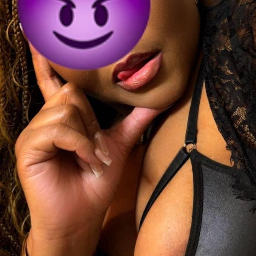 
                        MATUREMAYA
                     is Female Escorts. | Niagara | Ontario | Canada | canadatopescorts.com 