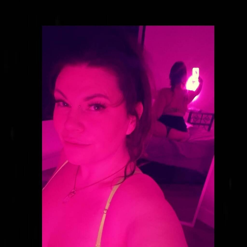 
                        Sunny Daze
                     is Female Escorts. | Vancouver | British Columbia | Canada | canadatopescorts.com 