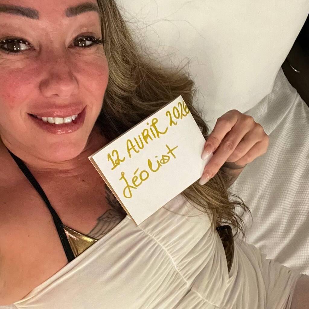 
                        Mercedes Gold
                     is Female Escorts. | Montreal | Quebec | Canada | canadatopescorts.com 