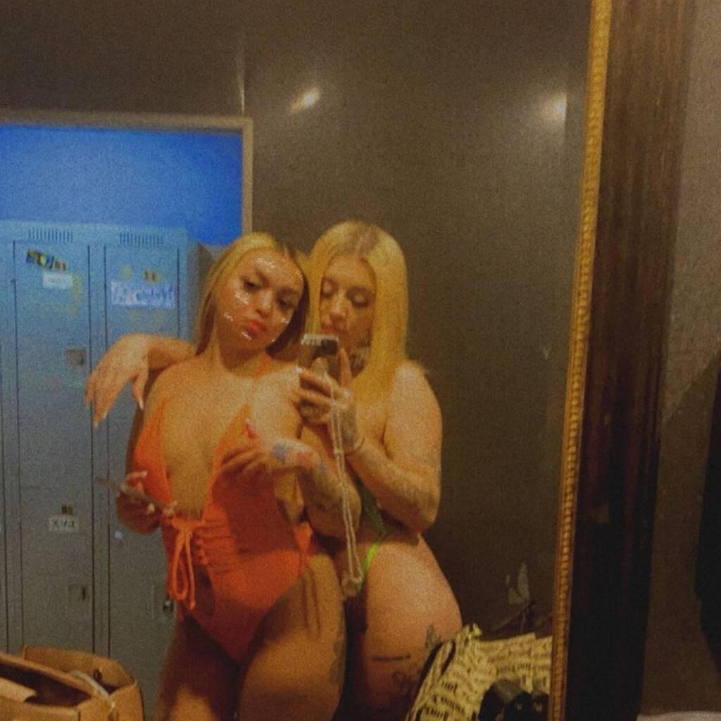 
                        Natalya&Sammie
                     is Female Escorts. | Barrie | Ontario | Canada | canadatopescorts.com 