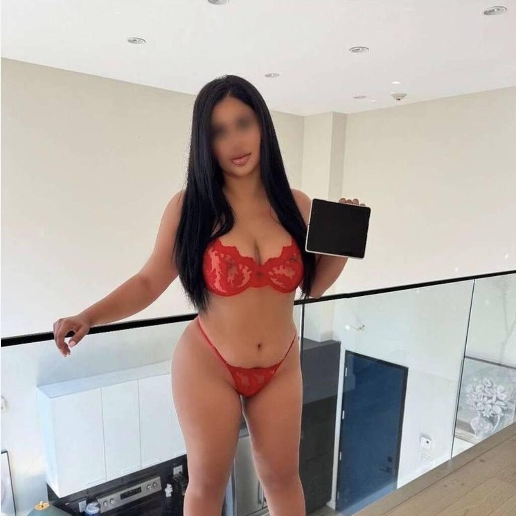 
                        MiaBratz
                     is Female Escorts. | Kitchener | Ontario | Canada | canadatopescorts.com 