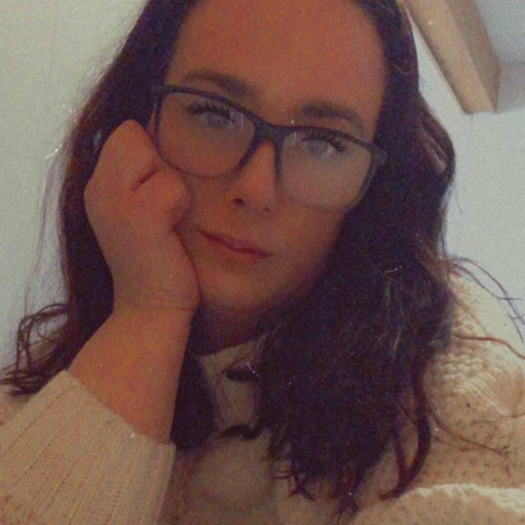 
                        Becky
                     is Female Escorts. | Quebec City | Quebec | Canada | canadatopescorts.com 