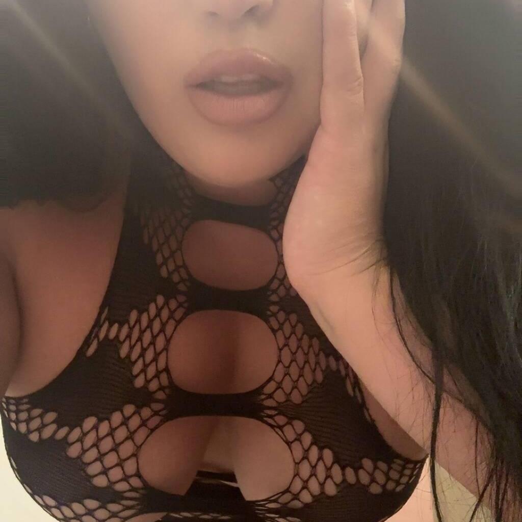 
                        Liv
                     is Female Escorts. | Toronto | Ontario | Canada | canadatopescorts.com 