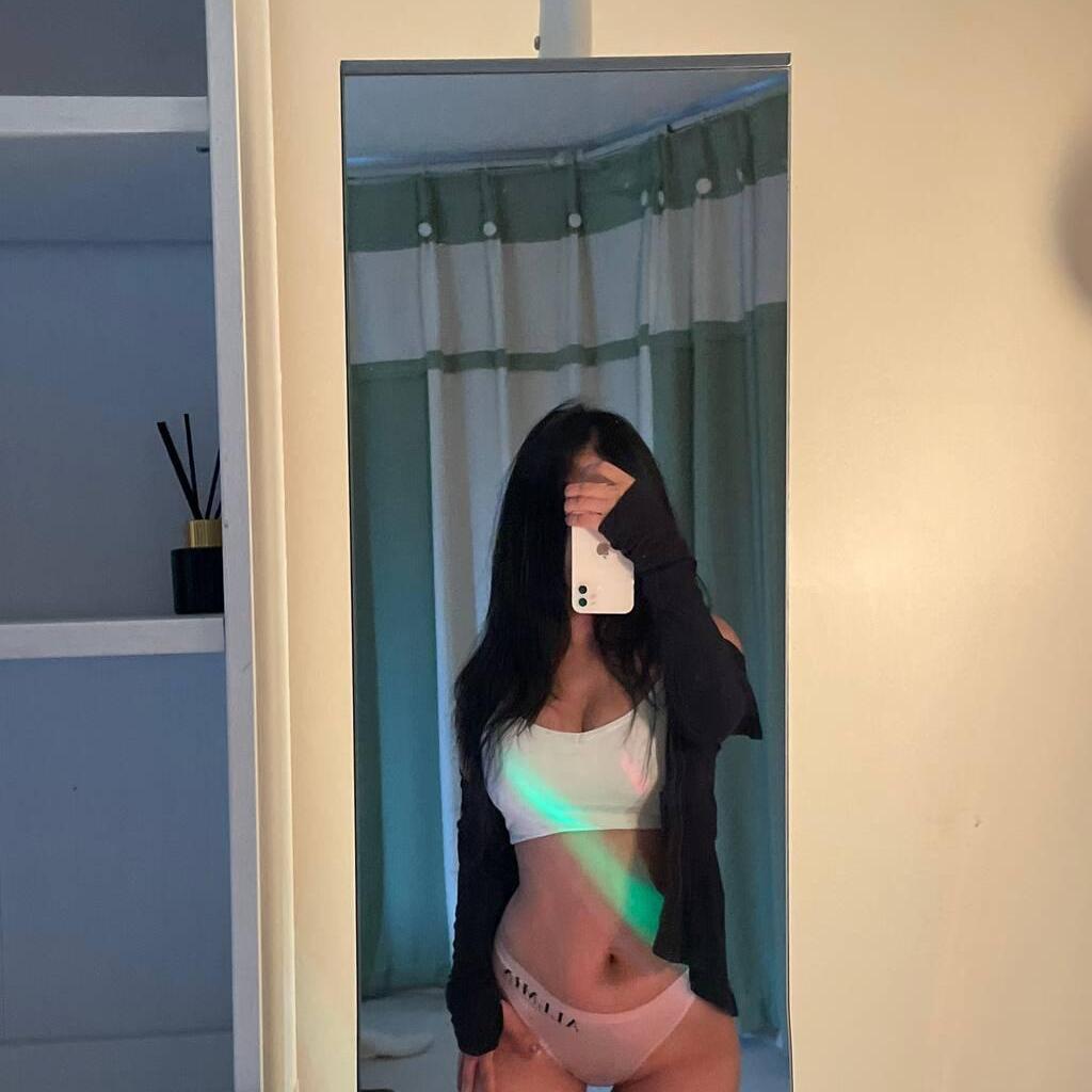 
                        Alice
                     is Female Escorts. | Toronto | Ontario | Canada | canadatopescorts.com 