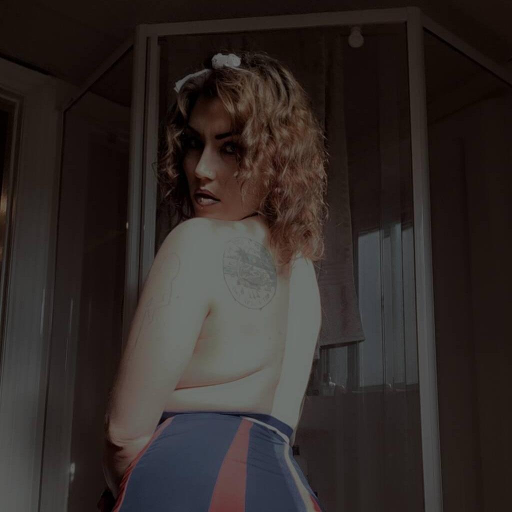 
                        Candii
                     is Female Escorts. | Owen Sound | Ontario | Canada | canadatopescorts.com 