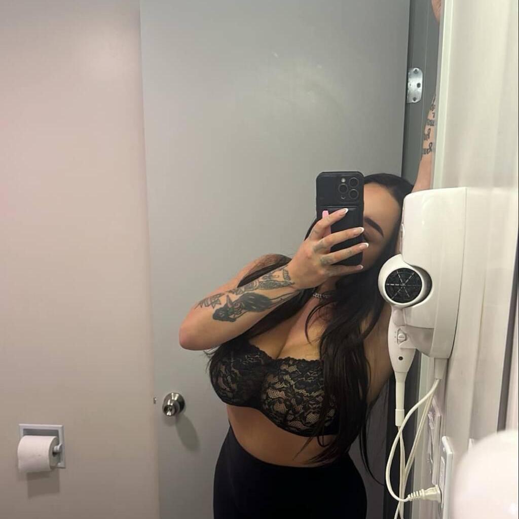 
                        Kelly south
                     is Female Escorts. | Edmonton | Alberta | Canada | canadatopescorts.com 
