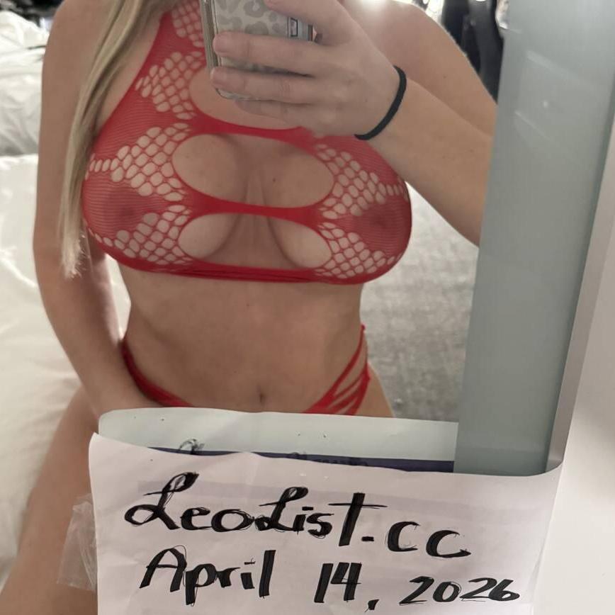 
                        Summer
                     is Female Escorts. | Saskatoon | Saskatchewan | Canada | canadatopescorts.com 