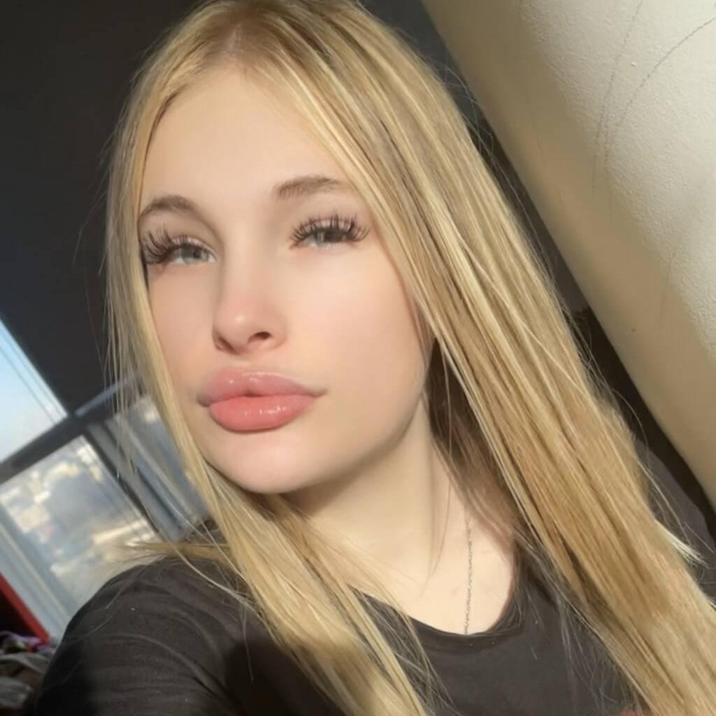 
                        Amber Sykes
                     is Female Escorts. | Toronto | Ontario | Canada | canadatopescorts.com 
