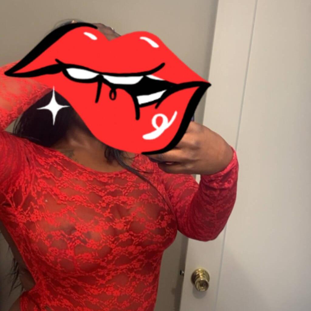 
                        Mona
                     is Female Escorts. | Kitchener | Ontario | Canada | canadatopescorts.com 